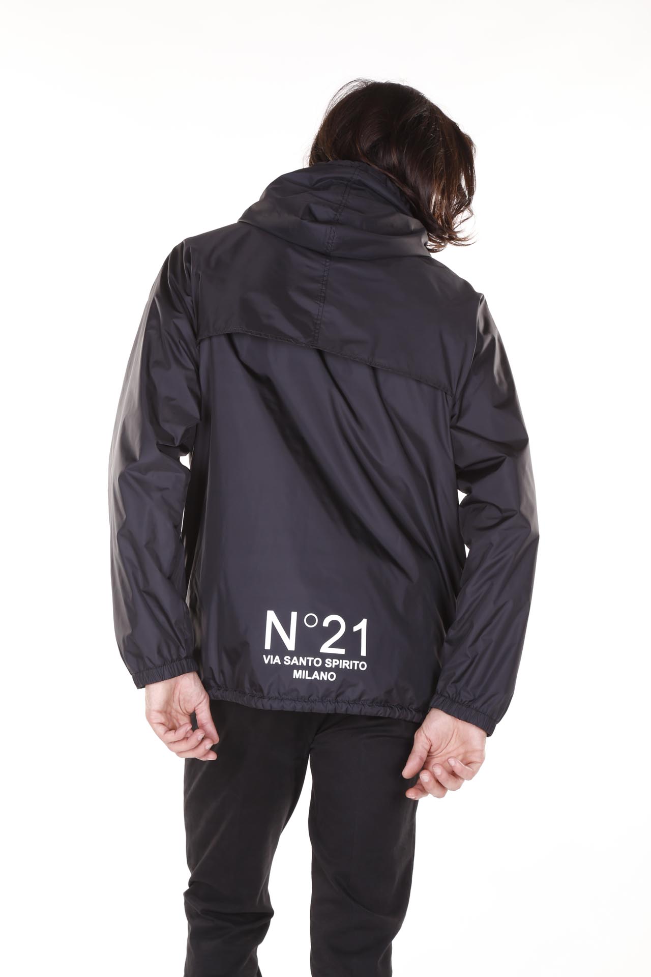 N.21, Parka